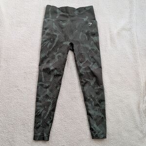 EUC Gymshark Camp Adapt Seamless Butt Scrunch Leggings